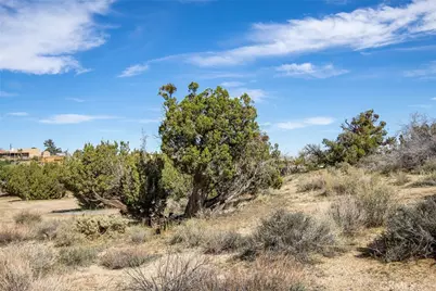 9486 Carmelita Circle, Yucca Valley, CA 92284 - Photo 12