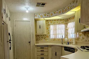 7501 Palm Ave, Yucca Valley, CA 92284 - Photo 14