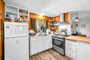 10888 West Dr, Morongo Valley, CA 92256 - Photo 10