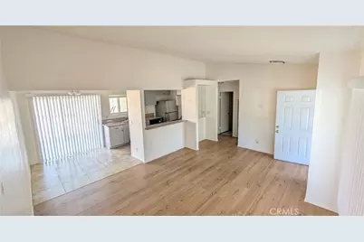 56280 Unit 6 Buena Vista Drive, Yucca Valley, CA 92284 - Photo 4