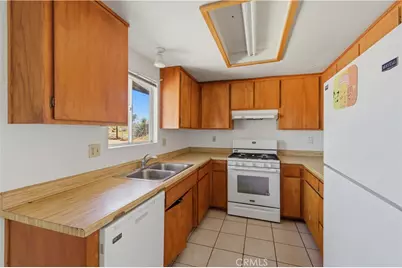 7273 Sunny Vista, Joshua Tree, CA 92252 - Photo 10