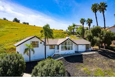 22951 Lassen Drive, Canyon Lake, CA 92587 - Photo 14