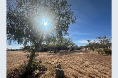 820 Alta, Landers, CA 92285 - Photo 14