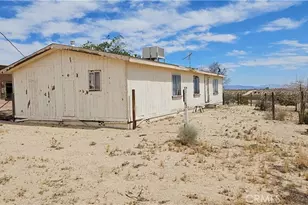 1760 Valleyview, 29 Palms MCB, CA 92277 - Photo 4