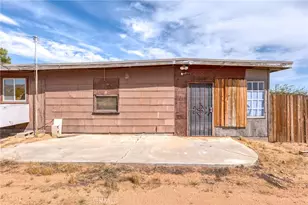 2121 Cambria, Landers, CA 92285 - Photo 2