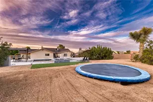 57731 San Tropeze, Yucca Valley, CA 92284 - Photo 10
