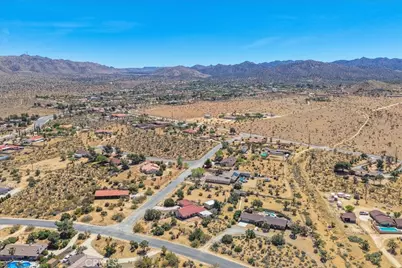 8802 Rubidoux Avenue, Yucca Valley, CA 92284 - Photo 60