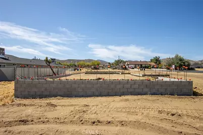 57405 Primrose, Yucca Valley, CA 92284 - Photo 8