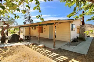 55190 Pipes Canyon, Yucca Valley, CA 92284 - Photo 2