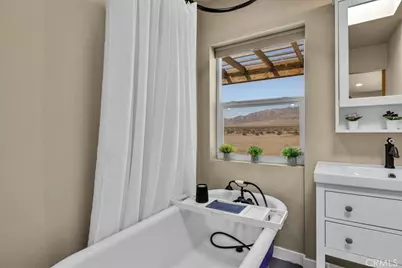 84320 McCombie, 29 Palms MCB, CA 92277 - Photo 22