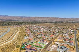 8674 Dumosa Ave, Yucca Valley, CA 92284 - Photo 46