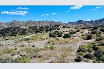 101 Cimarron Road, Pioneertown, CA 92268 - Photo 14