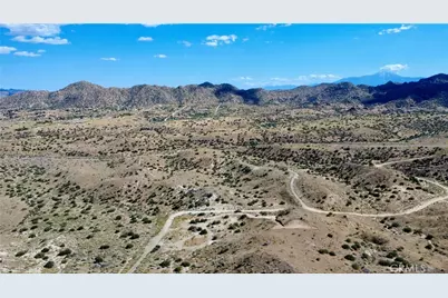 101 Cimarron Road, Pioneertown, CA 92268 - Photo 12
