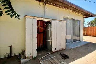 7634 Fox A & B, Yucca Valley, CA 92284 - Photo 6