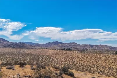 56666 Lowe Avenue, Yucca Valley, CA 92284 - Photo 28