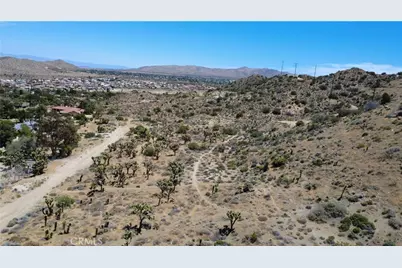 5851317 San Andreas Road, Yucca Valley, CA 92284 - Photo 8
