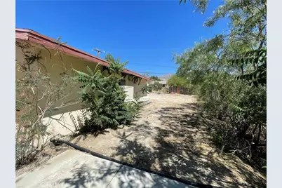 49116 Hibiscus, Morongo Valley, CA 92256 - Photo 8