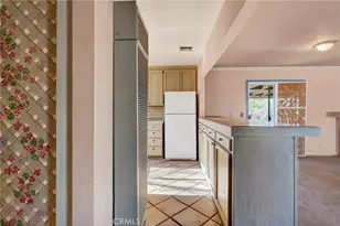 979 Old Woman Springs Rd, Yucca Valley, CA 92284 - Photo 10