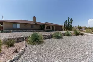 58125 Bonanza Dr, Yucca Valley, CA 92284 - Photo 2