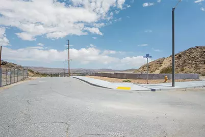 8811 Sage, Yucca Valley, CA 92284 - Photo 10