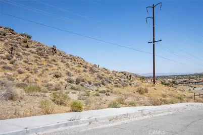 56950 San Andreas, Yucca Valley, CA 92284 - Photo 10