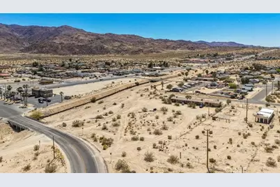 6407 Morongo, 29 Palms MCB, CA 92277 - Photo 18