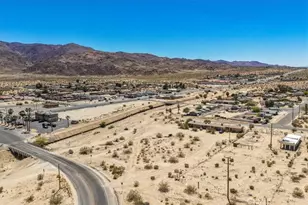 6407 Morongo, 29 Palms MCB, CA 92277 - Photo 18