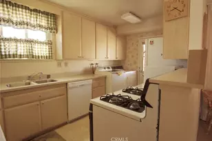 73122 Sunnyvale, 29 Palms MCB, CA 92277 - Photo 6