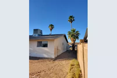 1340 Larchwood, Needles, CA 92363 - Photo 6