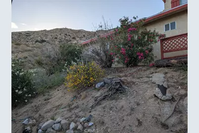 49324 Whiteside, Morongo Valley, CA 92256 - Photo 4