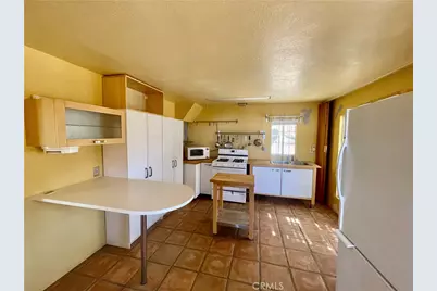 49324 Whiteside, Morongo Valley, CA 92256 - Photo 14