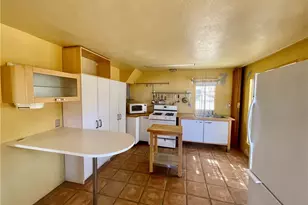 49324 Whiteside, Morongo Valley, CA 92256 - Photo 14