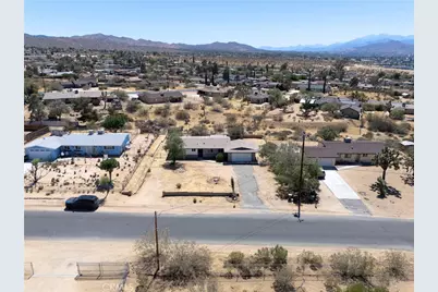 6998 Lennox, Yucca Valley, CA 92284 - Photo 38