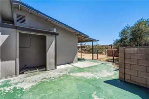 6998 Lennox, Yucca Valley, CA 92284 - Photo 28