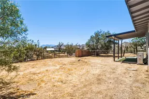 6998 Lennox, Yucca Valley, CA 92284 - Photo 34