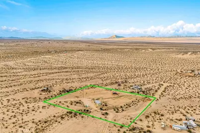 67550 Del Oro Road, 29 Palms MCB, CA 92277 - Photo 32