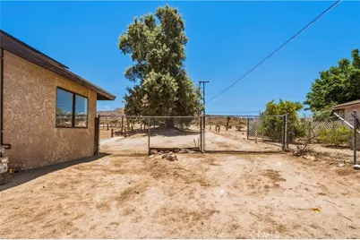 70352 29 Palms, 29 Palms MCB, CA 92277 - Photo 36