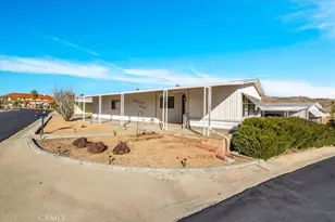 7501 Palm Ave, Yucca Valley, CA 92284 - Photo 2