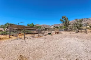 10344 San Gorgonio Ave, Morongo Valley, CA 92256 - Photo 14
