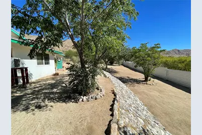49084 Mojave, Morongo Valley, CA 92256 - Photo 24