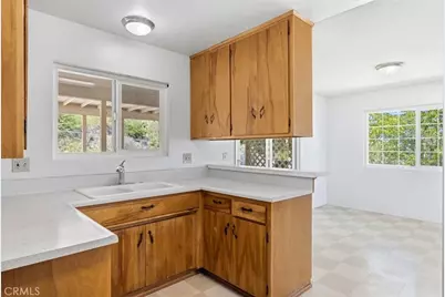 49084 Mojave, Morongo Valley, CA 92256 - Photo 12