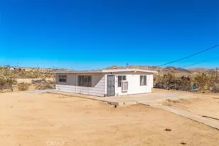 59200 Barron Dr, Yucca Valley, CA 92284 - Photo 2