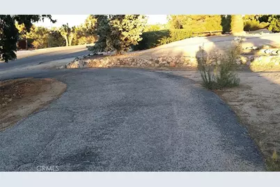 56633 Bonanza, Yucca Valley, CA 92284 - Photo 4
