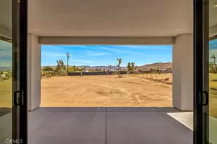 58833 Sunflower Dr, Yucca Valley, CA 92284 - Photo 12