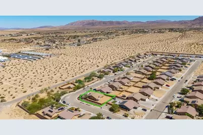 5126 Verenda, 29 Palms MCB, CA 92277 - Photo 42