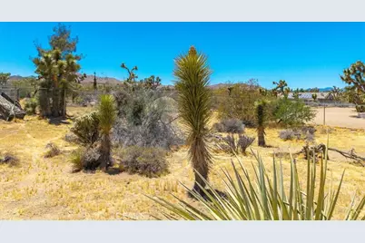 7394 Warren Vista Avenue, Yucca Valley, CA 92284 - Photo 46