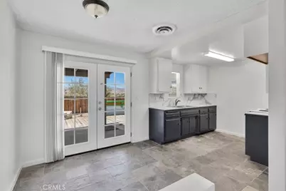 7672 Warren Vista Avenue, Yucca Valley, CA 92284 - Photo 10