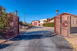 56630 Bear Ct, Yucca Valley, CA 92284 - Photo 10