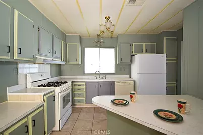 56254 29 Palms Highway #15, Yucca Valley, CA 92284 - Photo 8