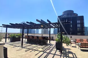 655 S Hope St, Los Angeles, CA 90017 - Photo 16